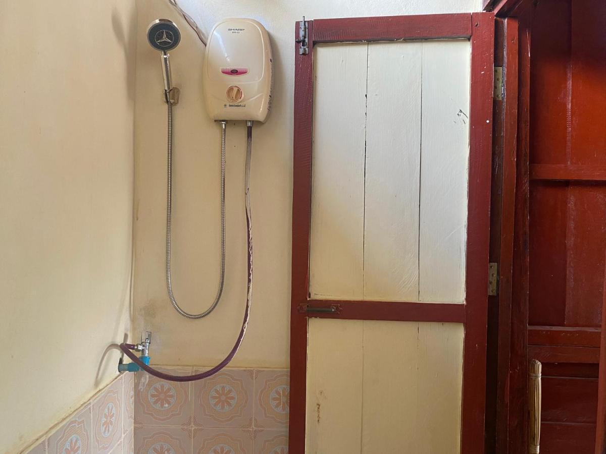 Souksanh Guesthouse Ban Donsom Екстер'єр фото